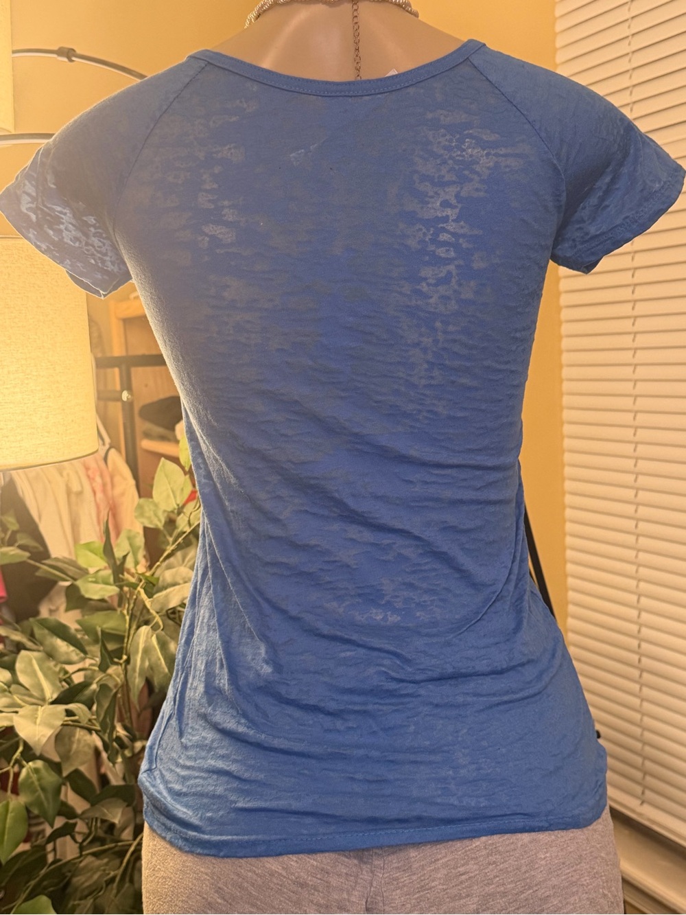 Color Story Burnout Henley Blouse Blue Size L - Picture 6 of 12